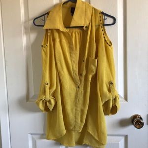 Off the shoulder yellow top with studs